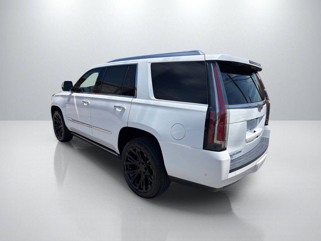 2017 Cadillac Escalade Image 5