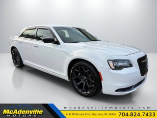 Image for 2019 Chrysler 300 Touring ID: 7464724