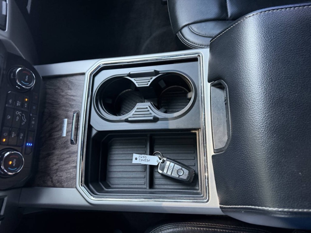 2018 Ford F-250 Image 32