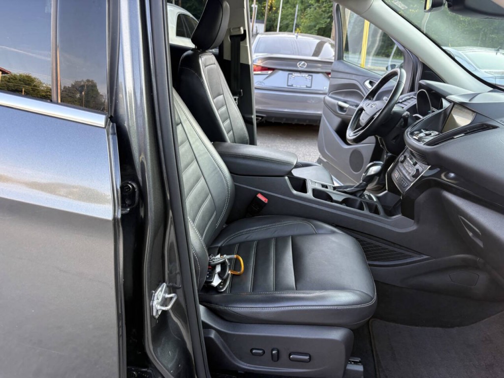 2019 Ford Escape Image 25