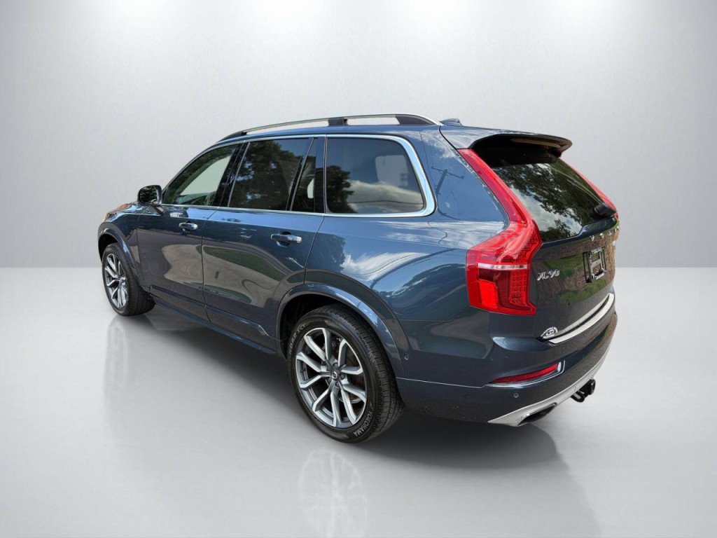 2018 Volvo XC90 Image 2