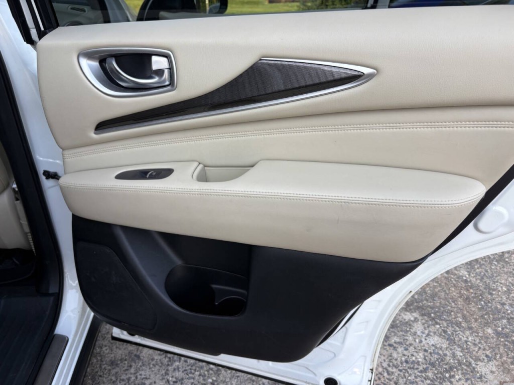 2019 INFINITI QX60 Image 32