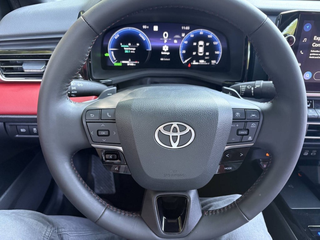 2025 Toyota Camry Image 13