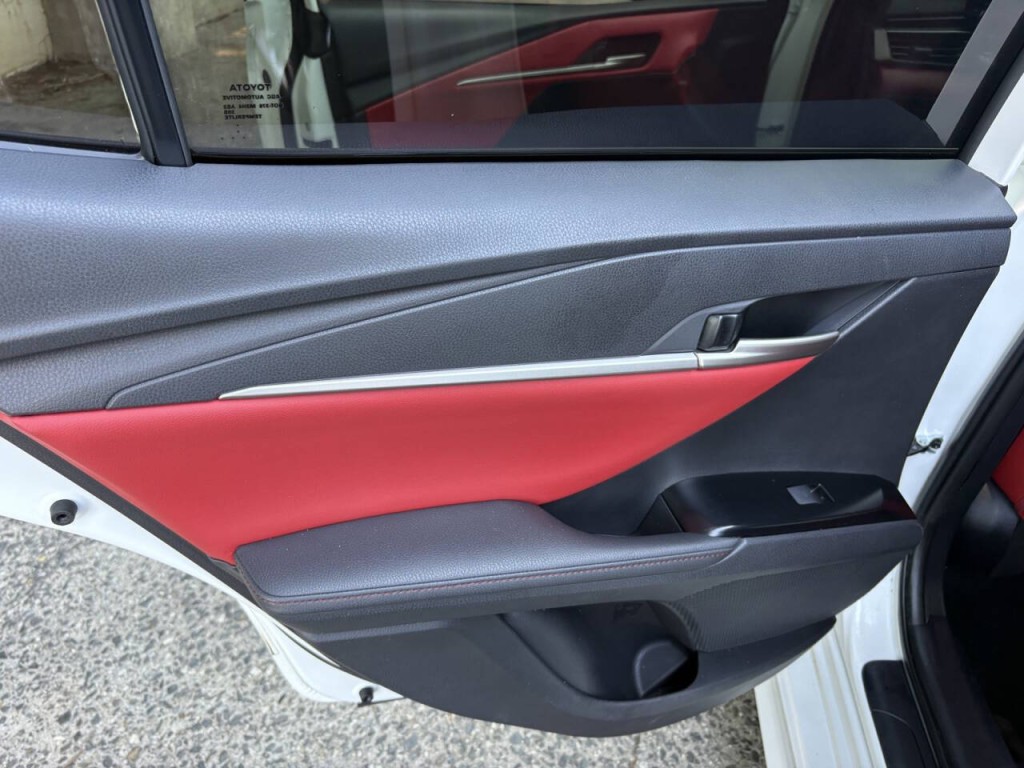 2025 Toyota Camry Image 24