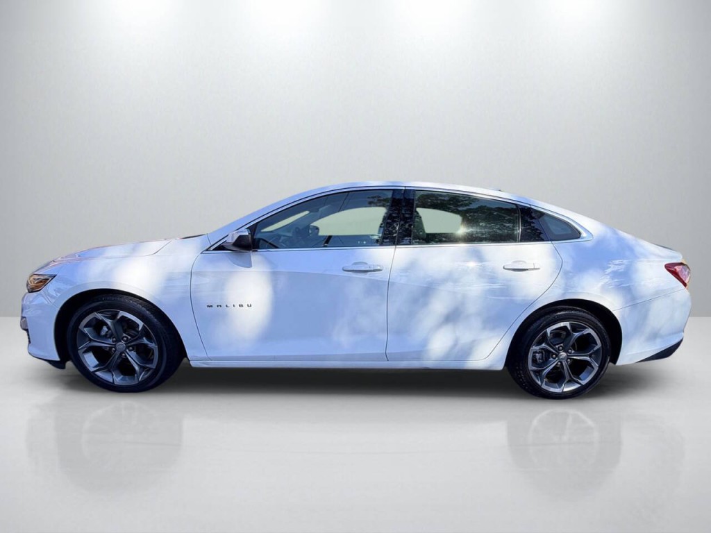 2022 Chevrolet Malibu Image 4