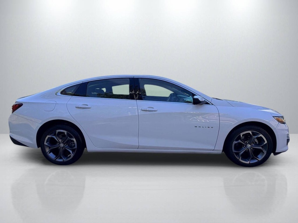 2022 Chevrolet Malibu Image 8