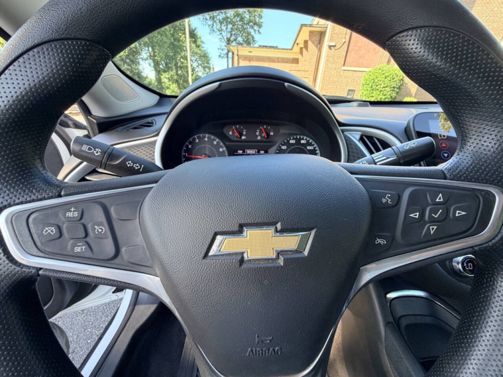 2022 Chevrolet Malibu Image 16