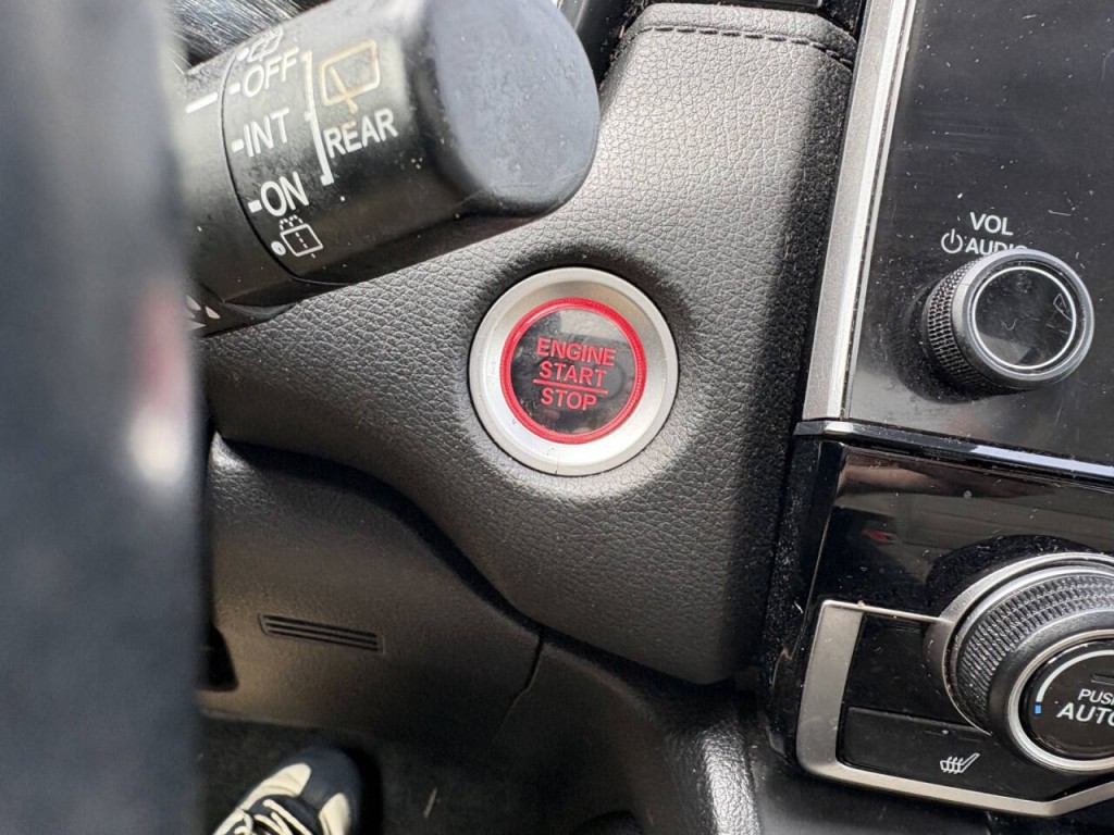 2018 Honda CR-V Image 18