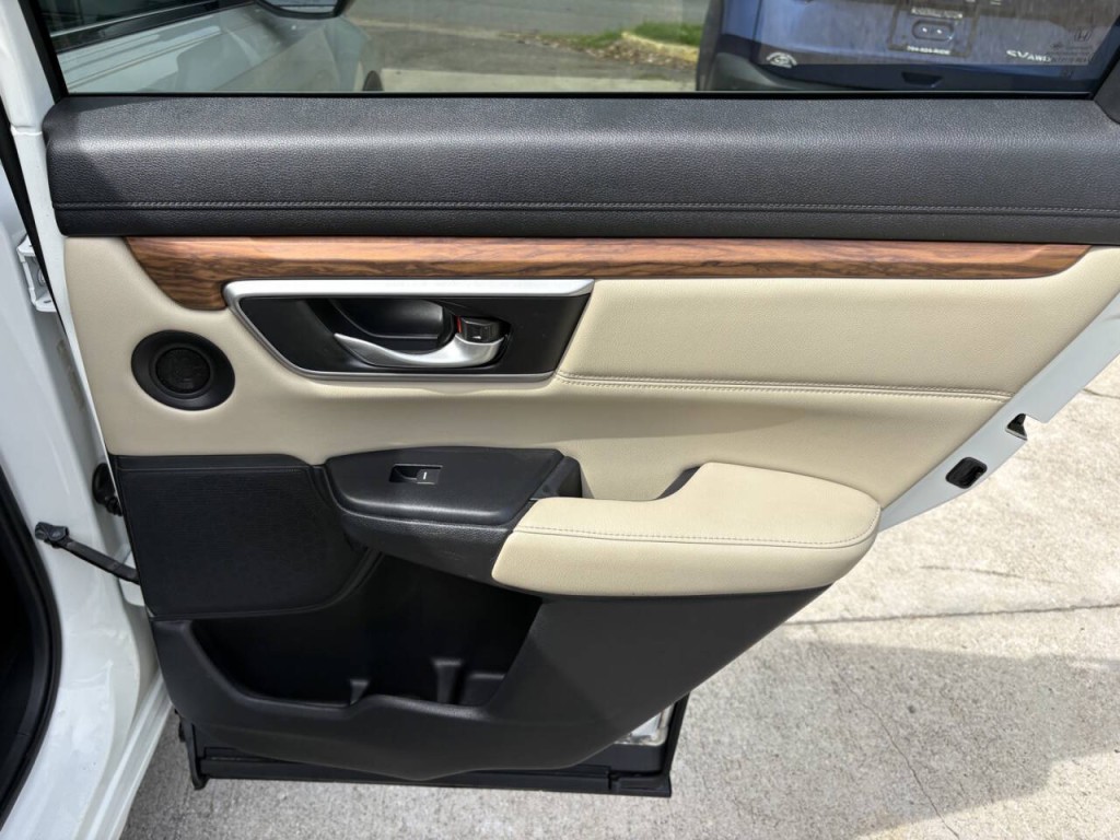 2018 Honda CR-V Image 30