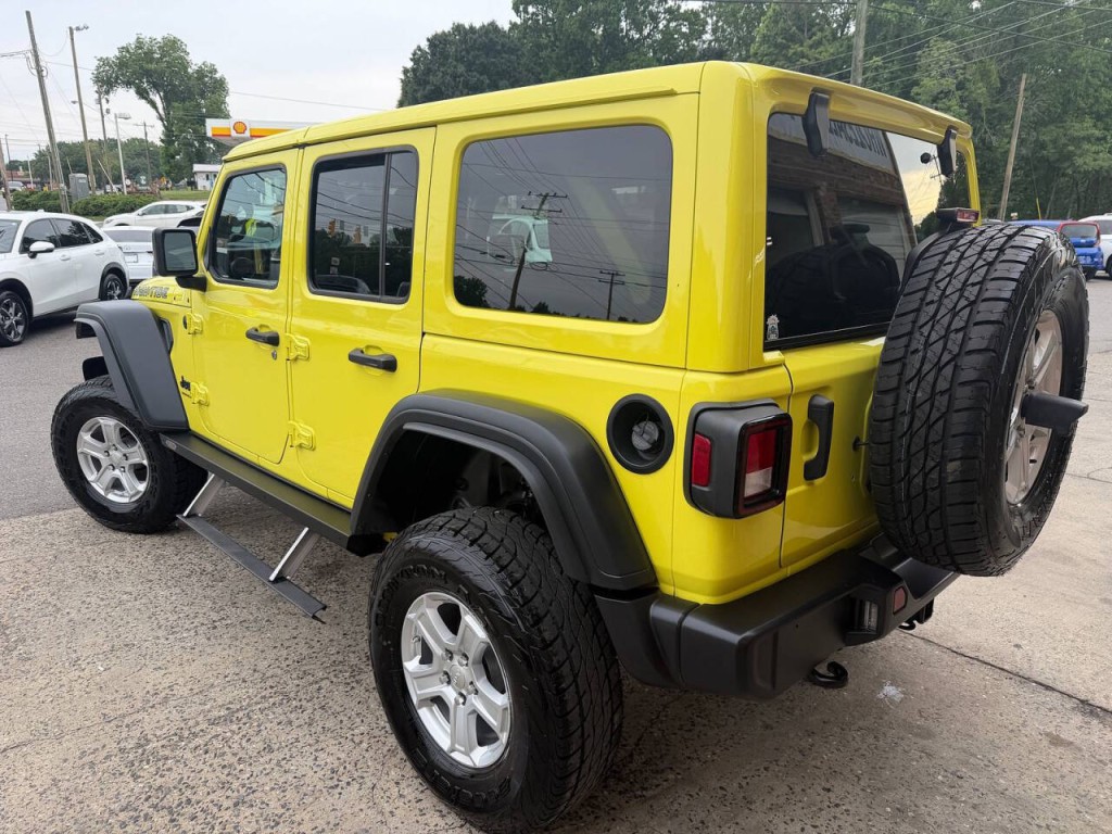 2023 Jeep Wrangler Image 5