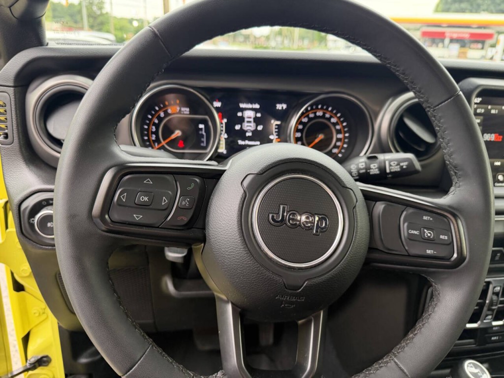 2023 Jeep Wrangler Image 16