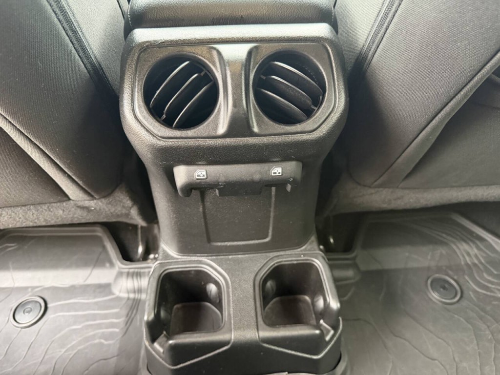 2023 Jeep Wrangler Image 31