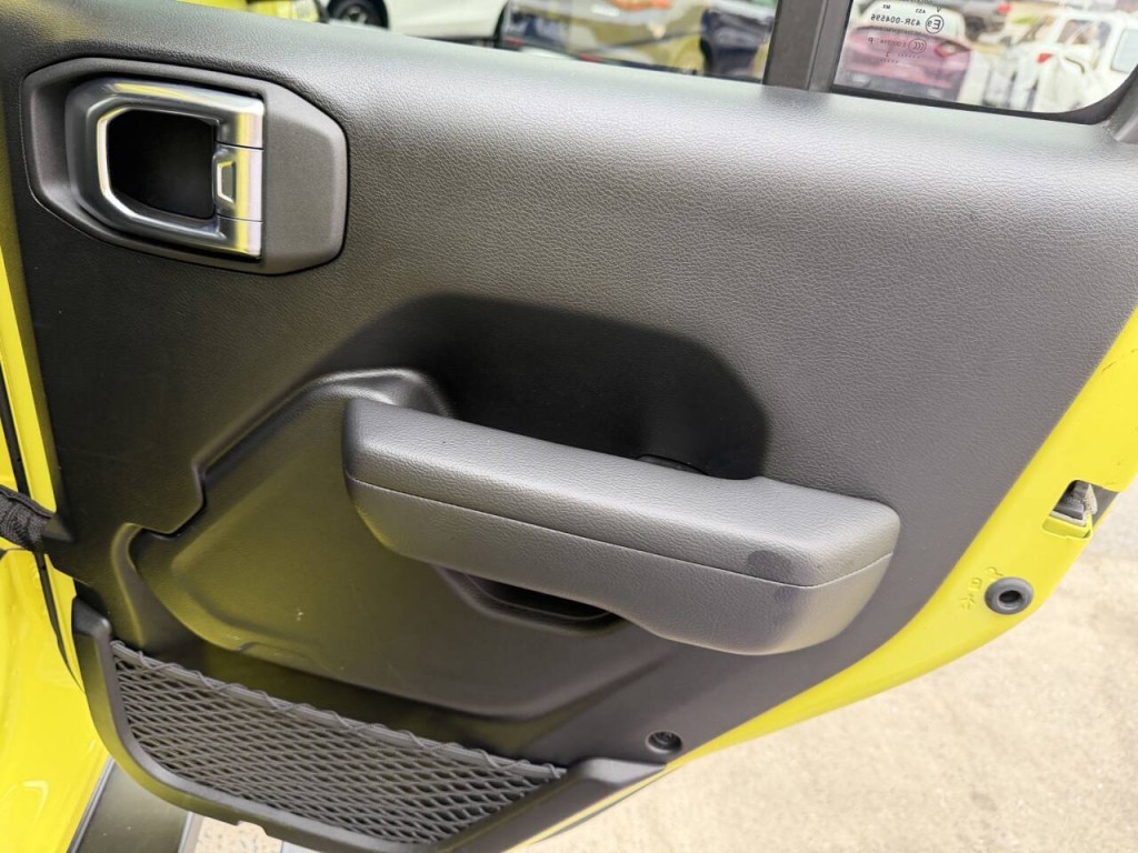 2023 Jeep Wrangler Image 35