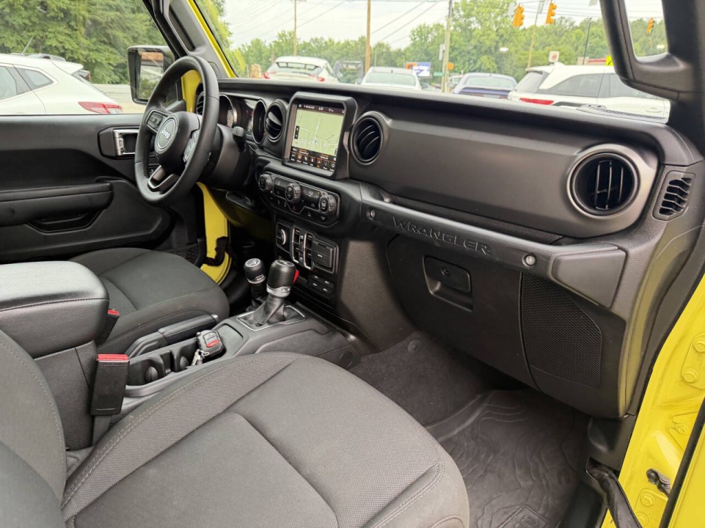 2023 Jeep Wrangler Image 42