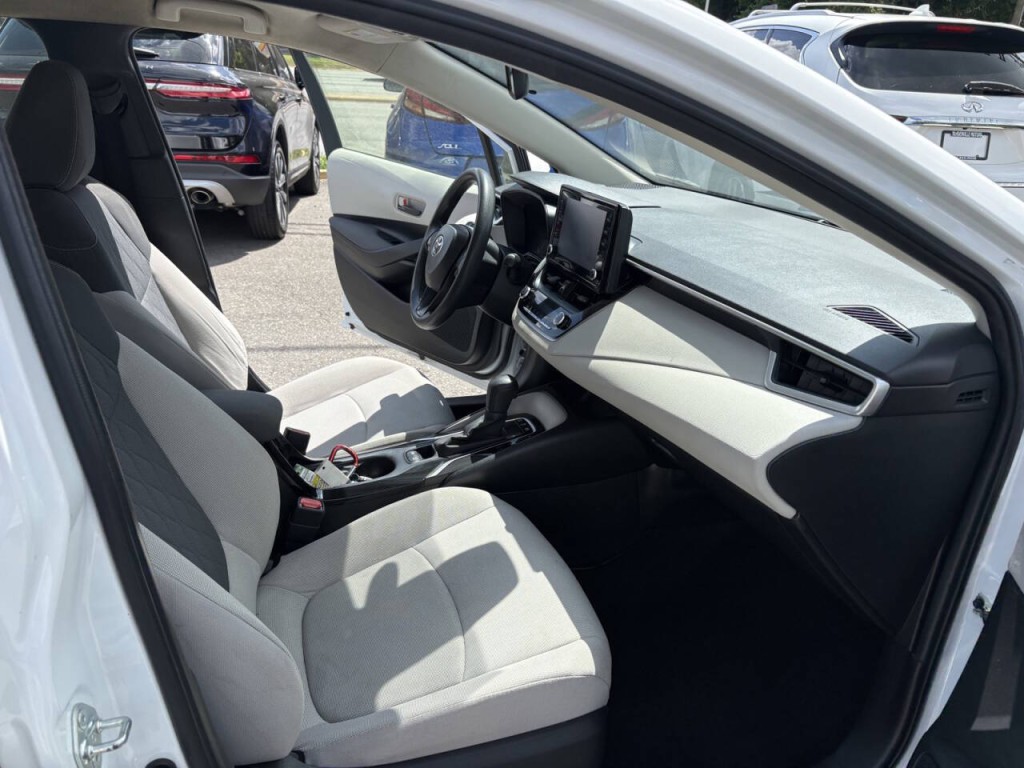 2022 Toyota Corolla Image 24