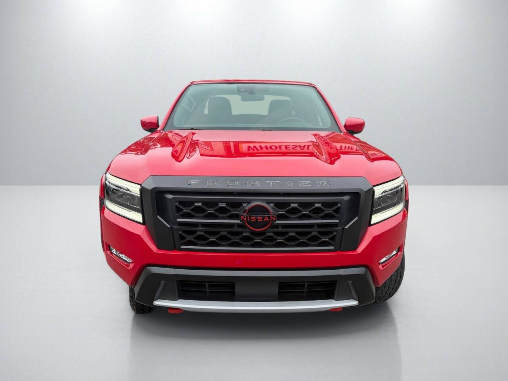 2024 Nissan Frontier Image 2