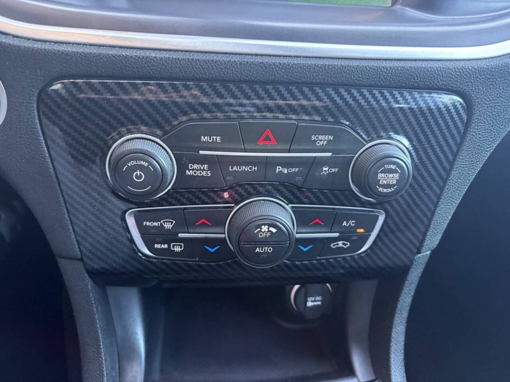 2021 Dodge Charger Image 19