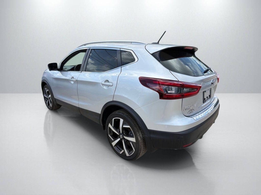 2020 Nissan Rogue Image 3