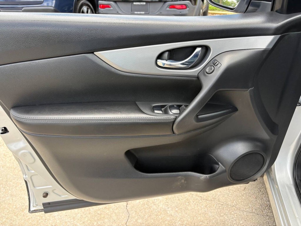 2020 Nissan Rogue Image 7