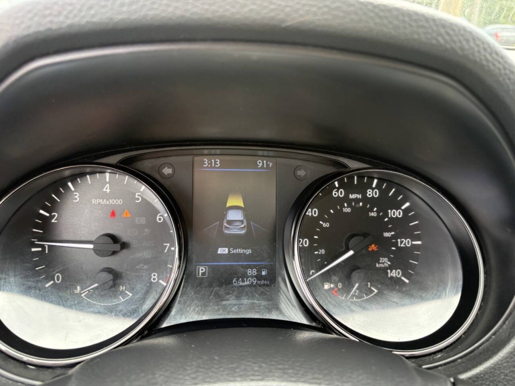 2020 Nissan Rogue Image 14