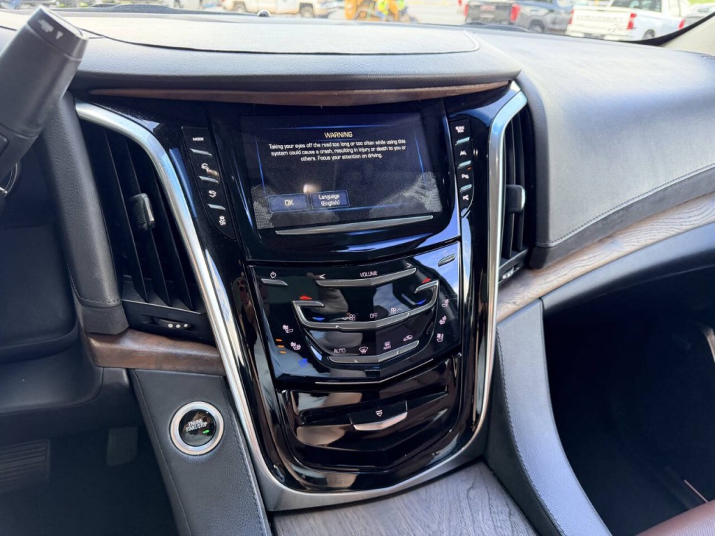 2019 Cadillac Escalade Image 18