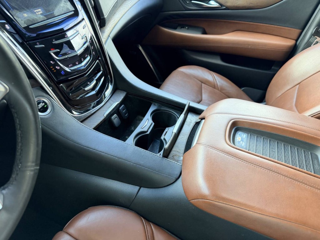 2019 Cadillac Escalade Image 22