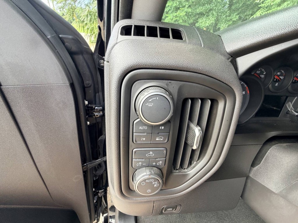 2020 Chevrolet Silverado 1500 Image 16