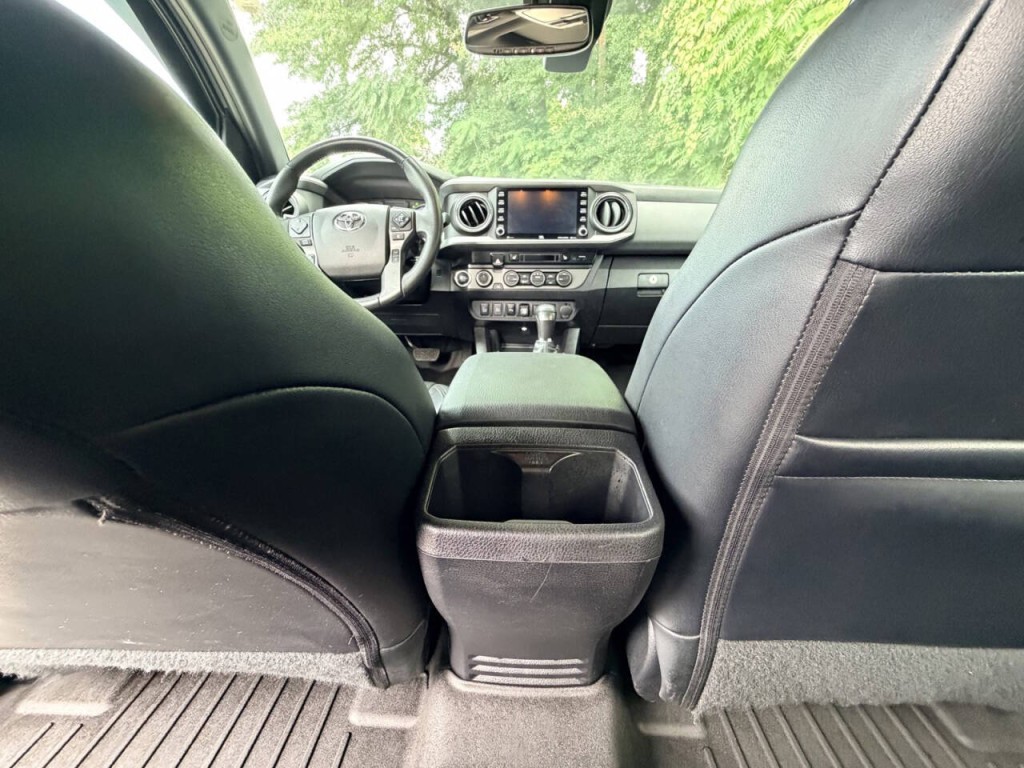 2021 Toyota Tacoma Image 24
