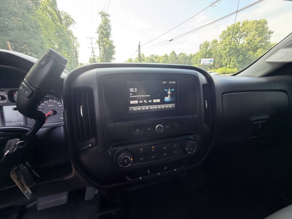 2018 Chevrolet Silverado 1500 Image 16