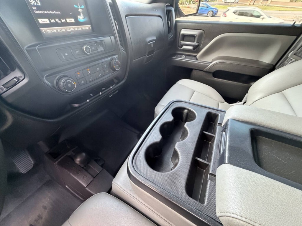 2018 Chevrolet Silverado 1500 Image 18