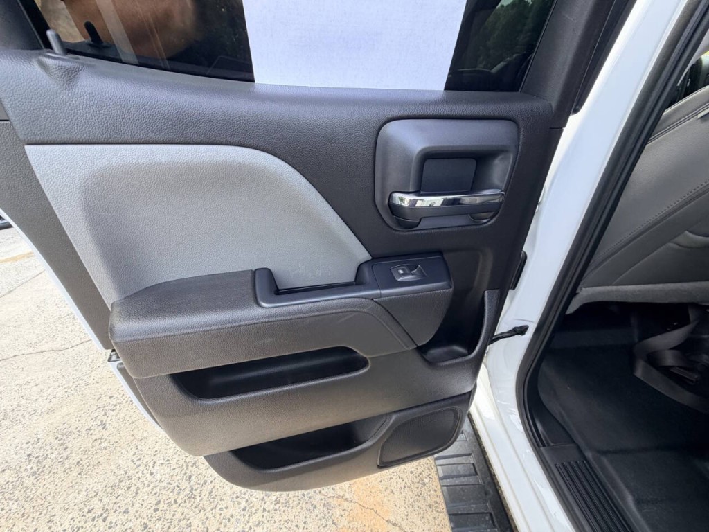 2018 Chevrolet Silverado 1500 Image 19