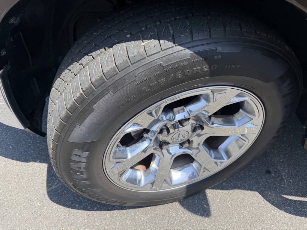 2014 RAM 1500 Image 12