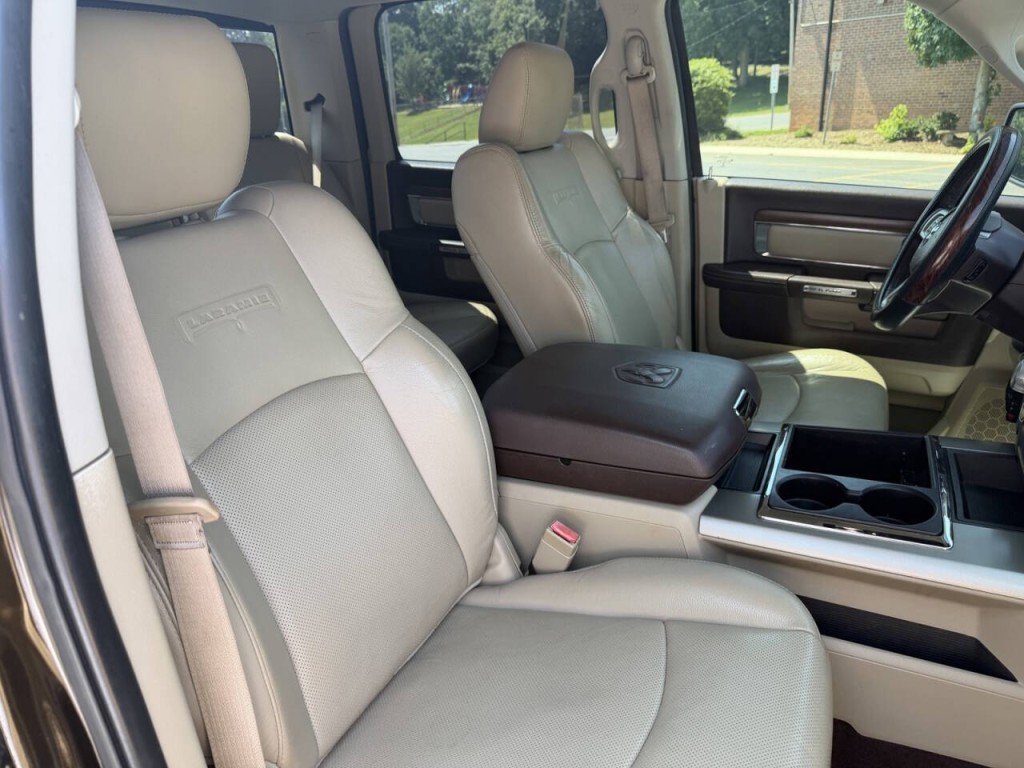 2014 RAM 1500 Image 44