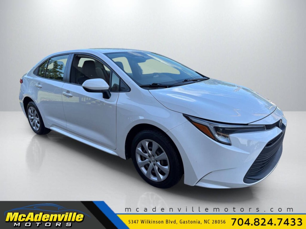 2023 Toyota Corolla Image 1