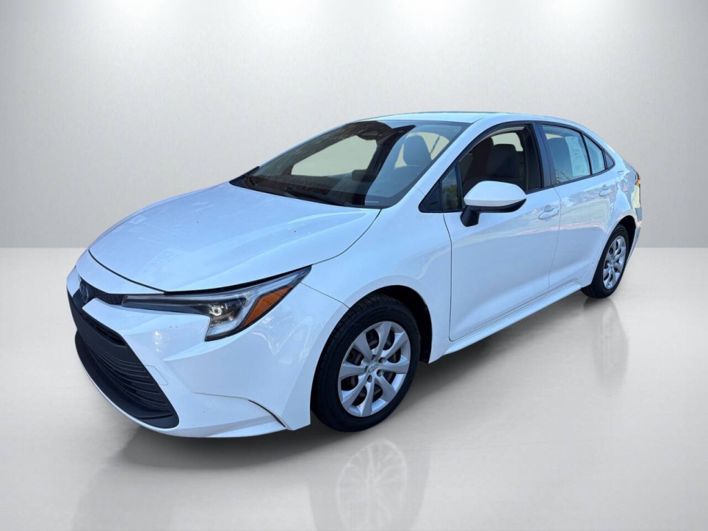 2023 Toyota Corolla Image 3