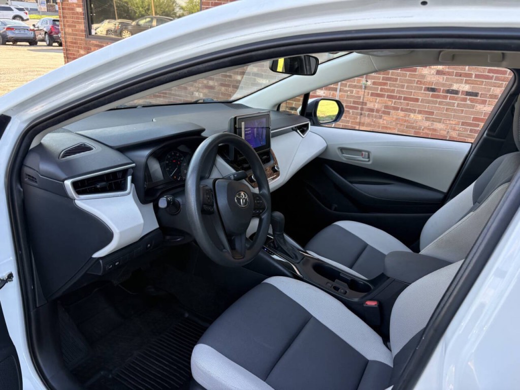2023 Toyota Corolla Image 11