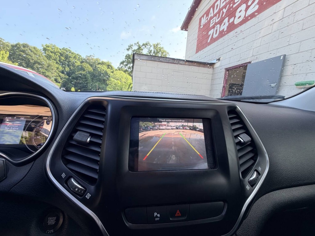2019 Jeep Cherokee Image 18