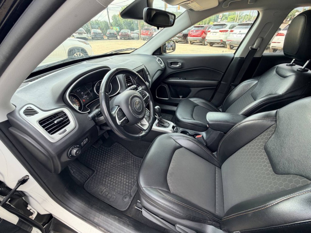 2020 Jeep Compass Image 14