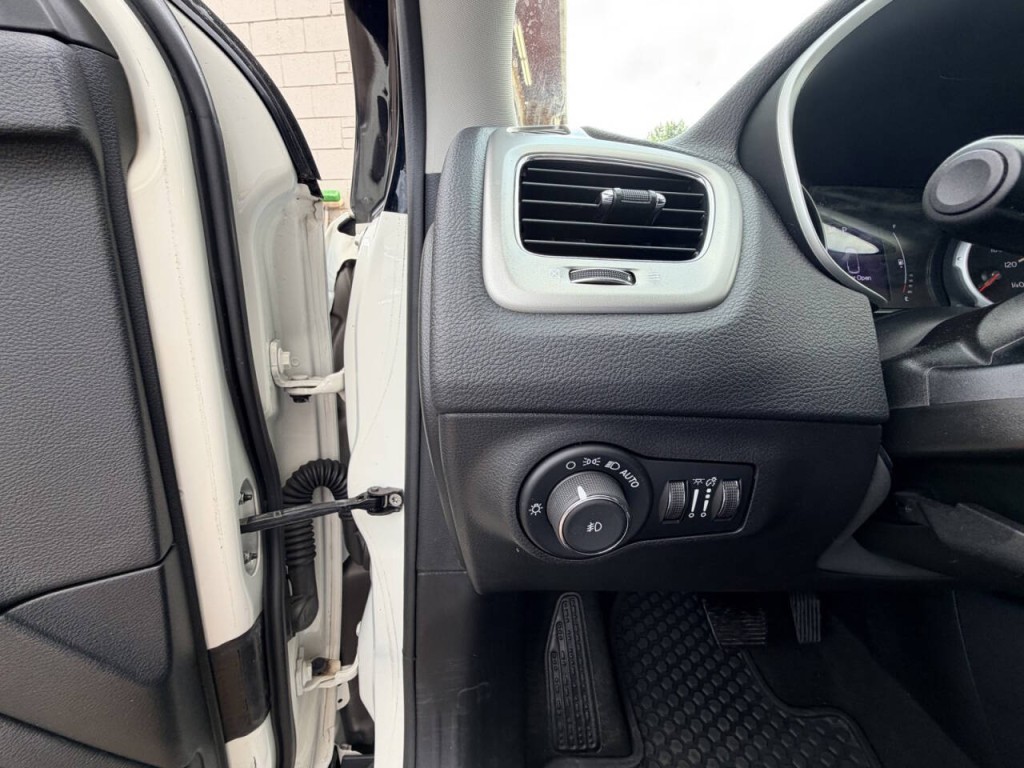 2020 Jeep Compass Image 15