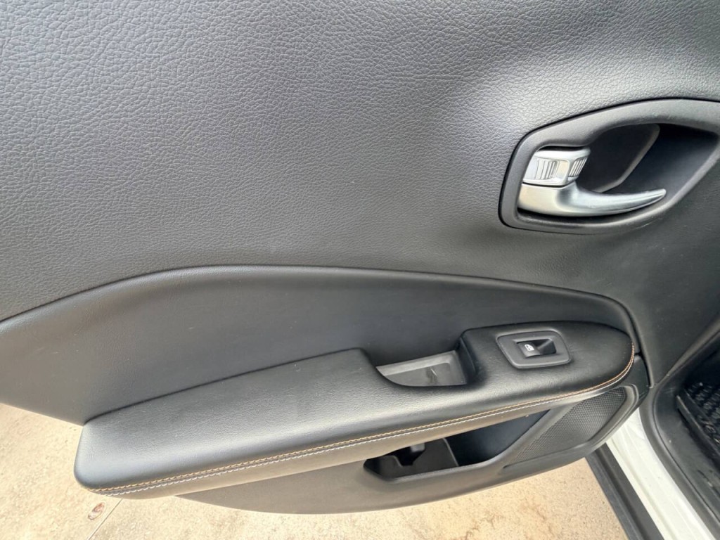2020 Jeep Compass Image 19