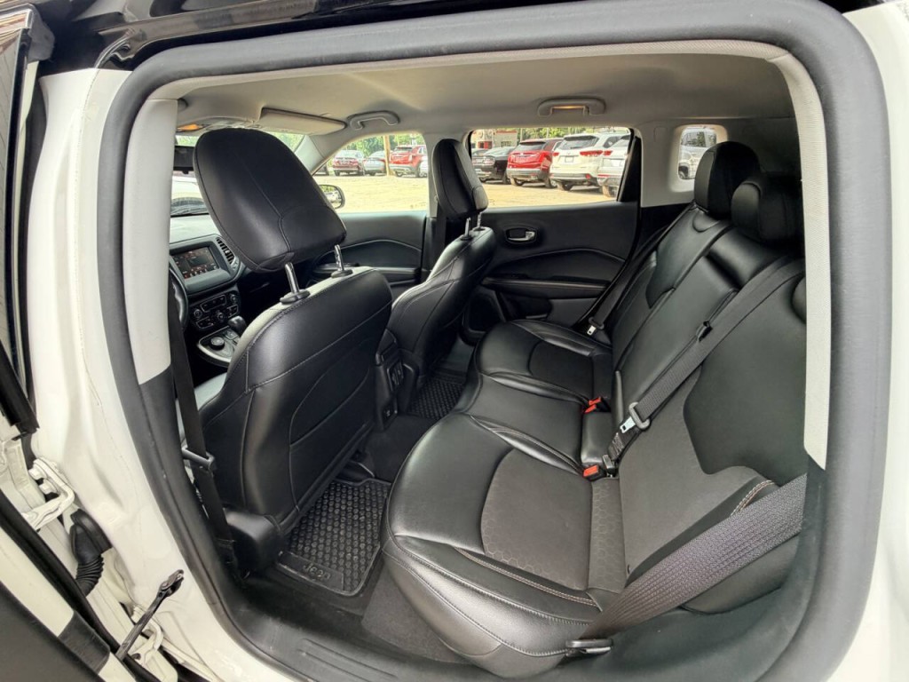 2020 Jeep Compass Image 20