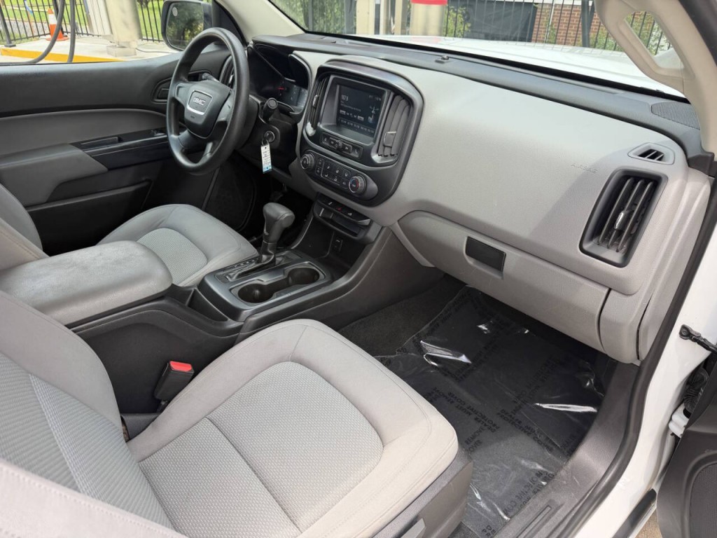 2018 GMC Canyon Image 33