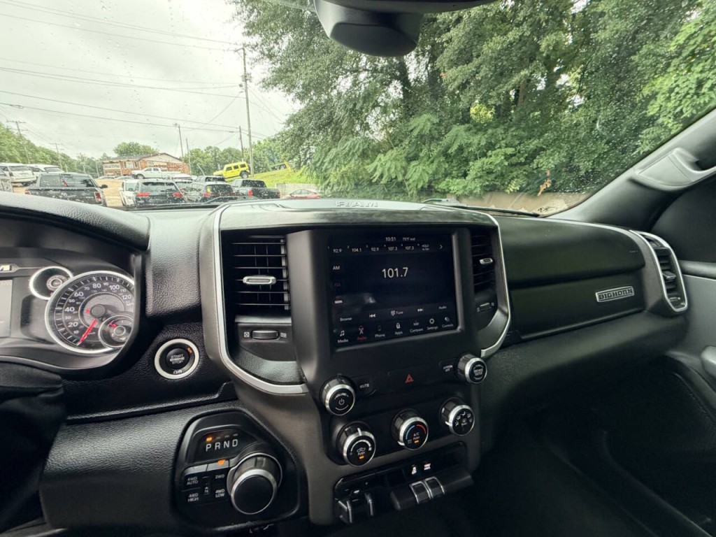 2021 RAM 1500 Image 17