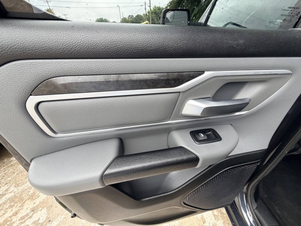 2021 RAM 1500 Image 22