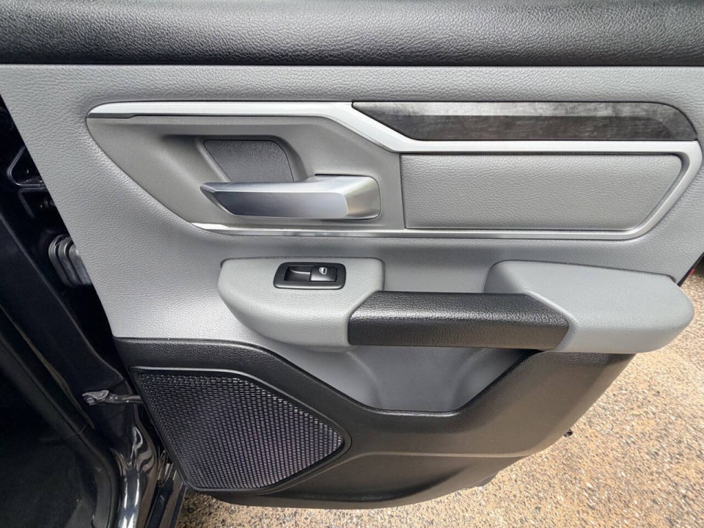2021 RAM 1500 Image 26