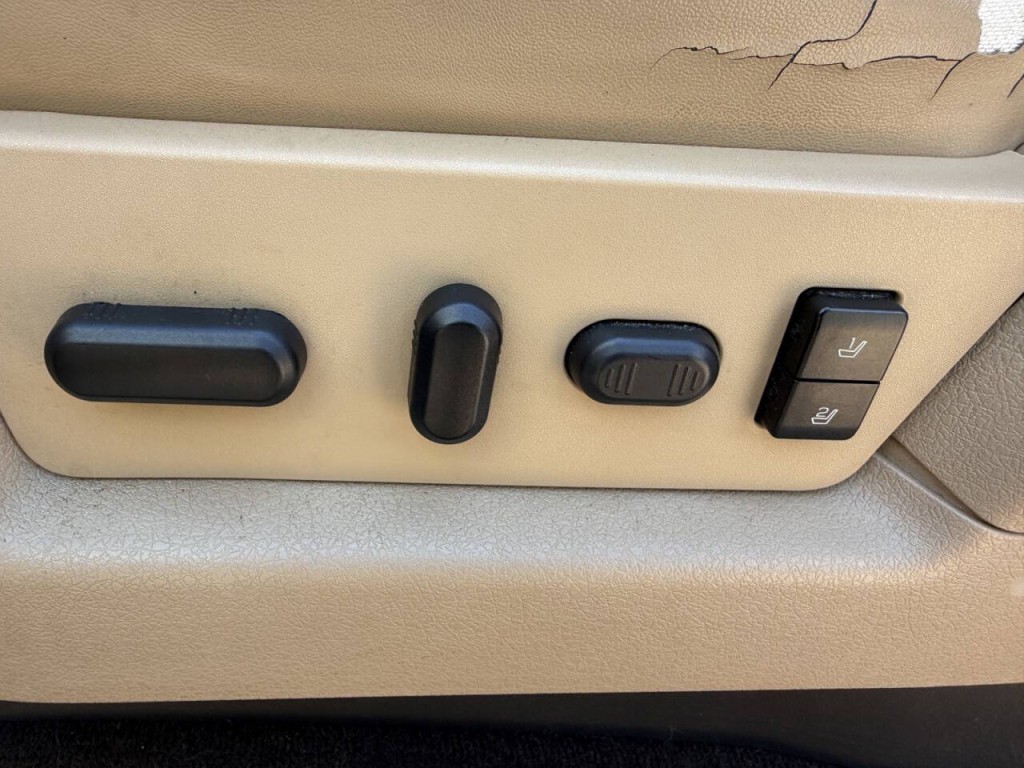 2011 Ford F-150 Image 16