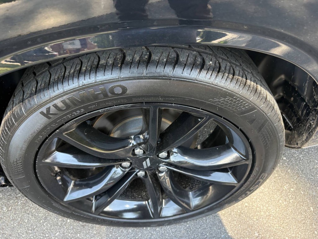 2017 Dodge Challenger Image 26
