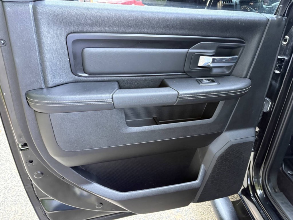 2018 RAM 1500 Image 25