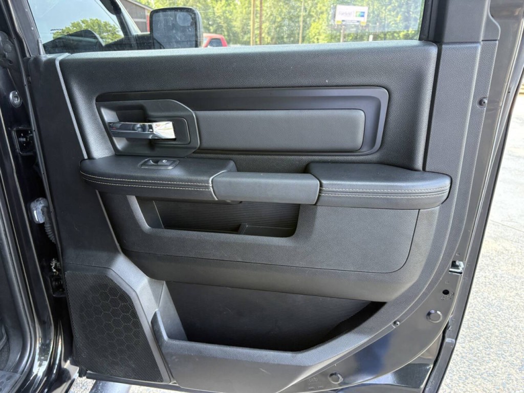 2018 RAM 1500 Image 30