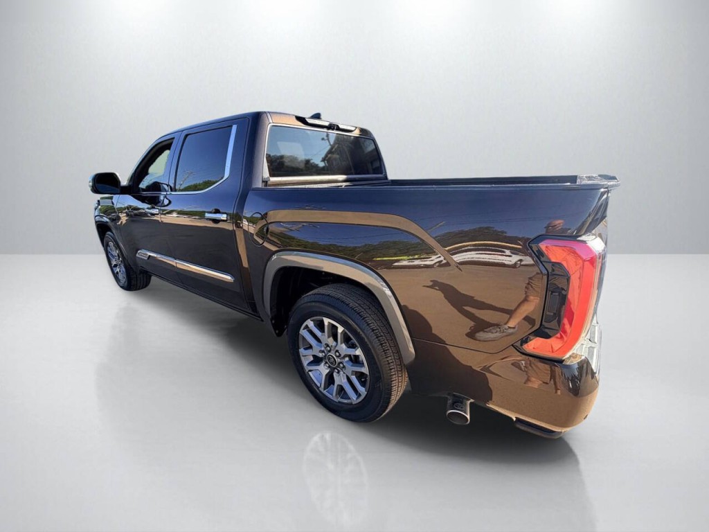 2023 Toyota Tundra Image 5